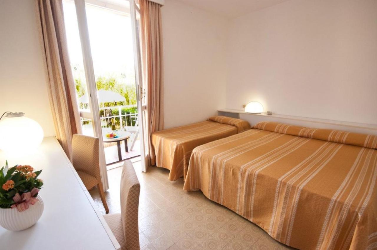 Residence Golfo Della Lacona Extérieur photo