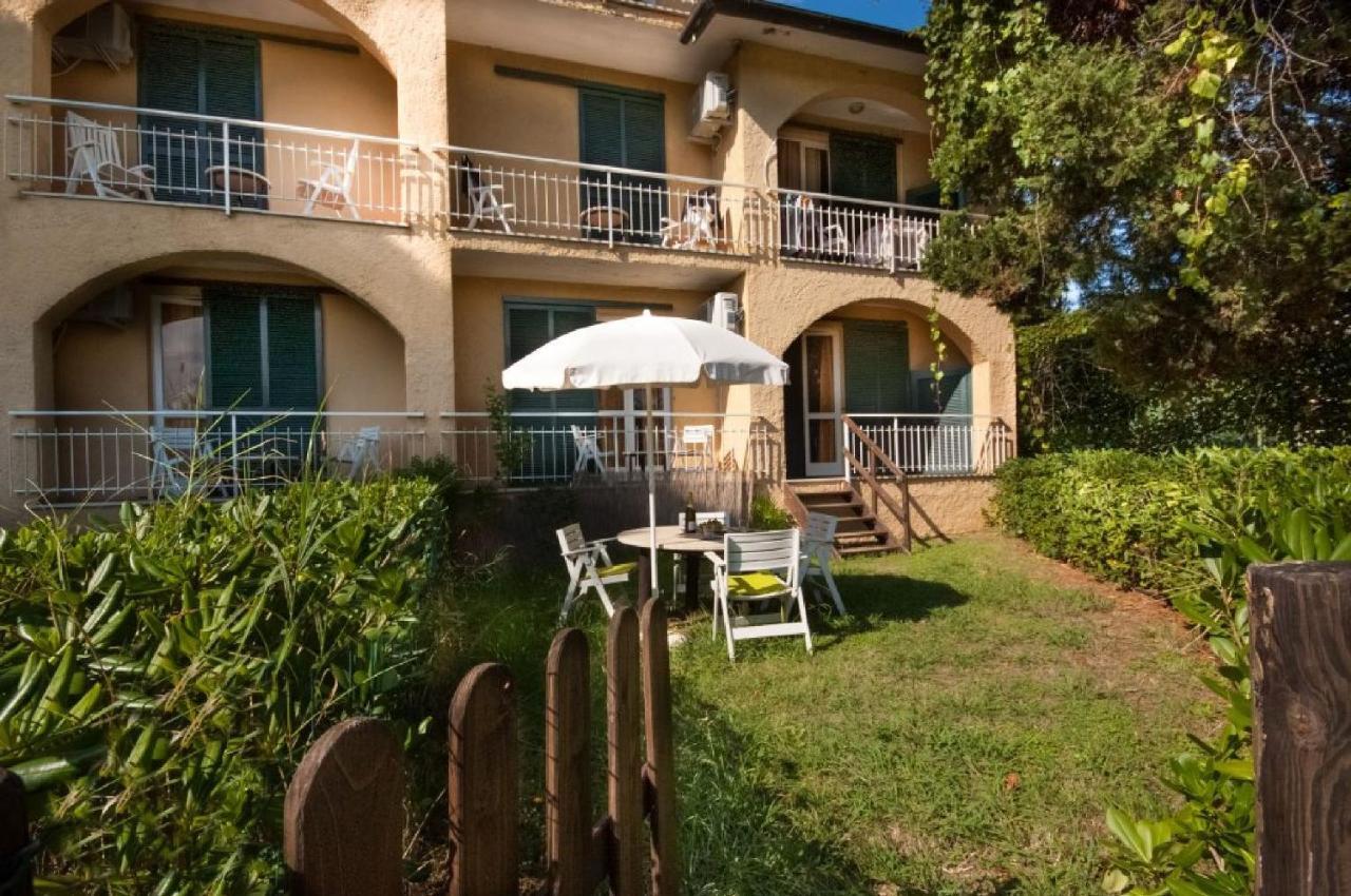 Residence Golfo Della Lacona Extérieur photo